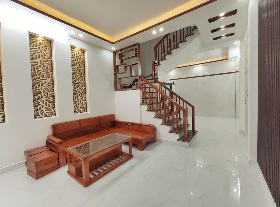 Hình ảnh Bán nhà Thiên lôi chợ Đôn, hg Đông Nam. Nằm ngay sau 1 căn mặt đường,cách đường 30m, 4 tầng, xây mới